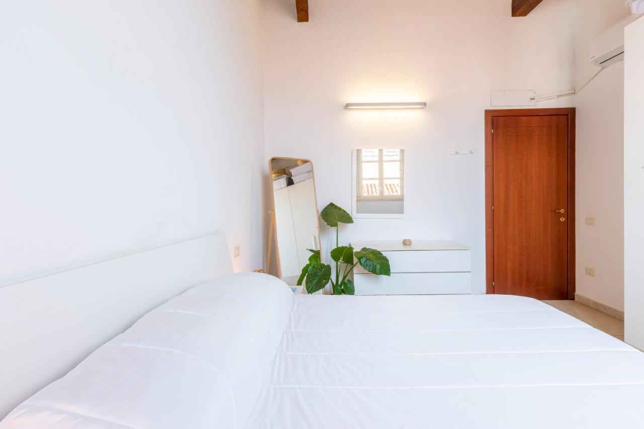 Appartamento Castello Attic Sunset Terrace Cagliari Esterno foto